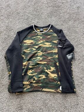 NEW - Size XL - Camo Crewneck Sweater with Black Sleeves & Pockets